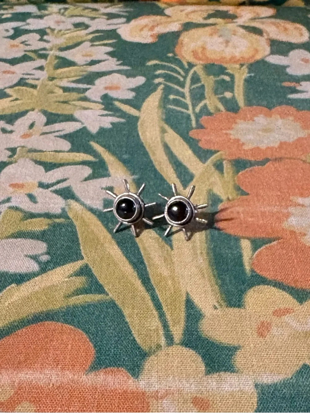 Vintage Silver Sunburst Stud Earrings with Black Centers - Picture 2 of 6